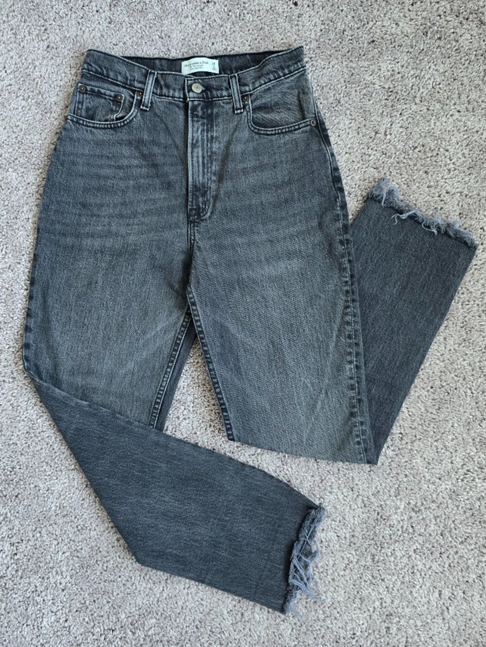 Abercrombie & Fitch Curve Love Ultra High Rise 90s Straight Jeans Raw Hem 26